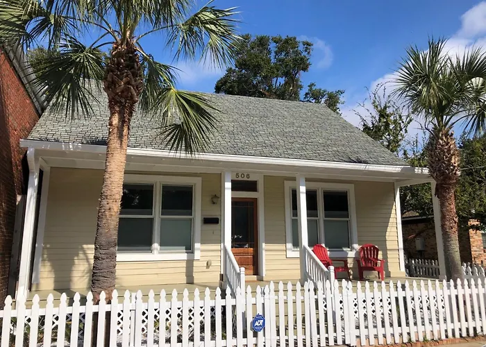 Beautiful Historic Downtown Pensacola Charmer Hot Tub Bbq
